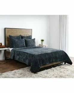Kosas Home Dimitry Velvet Bay Quilt Comforters & Quilts