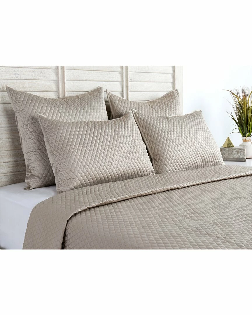 Kosas Home Winthrop Sateen Quilt Comforters & Quilts 4 Kosas Home Winthrop Sateen Quilt Comforters & Quilts - Image 2